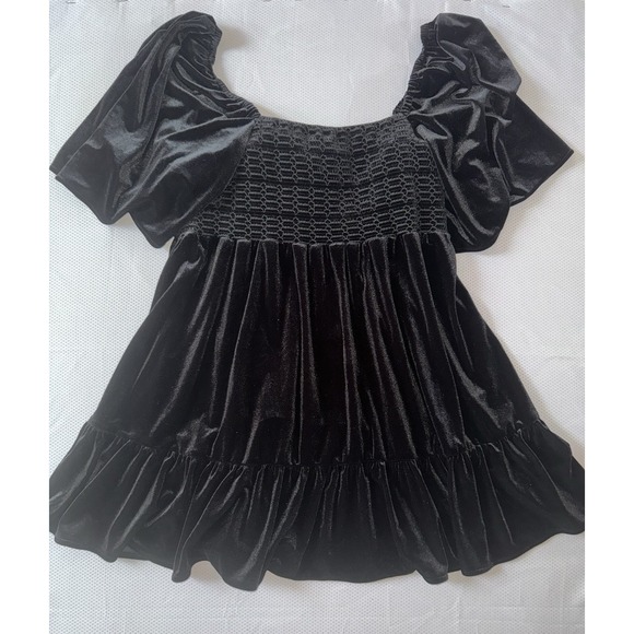 C&V Chelsea & Violet Smocked Ruffle Hem Mini Dress Women's Sz L Black Velvet NWT - Picture 3 of 7
